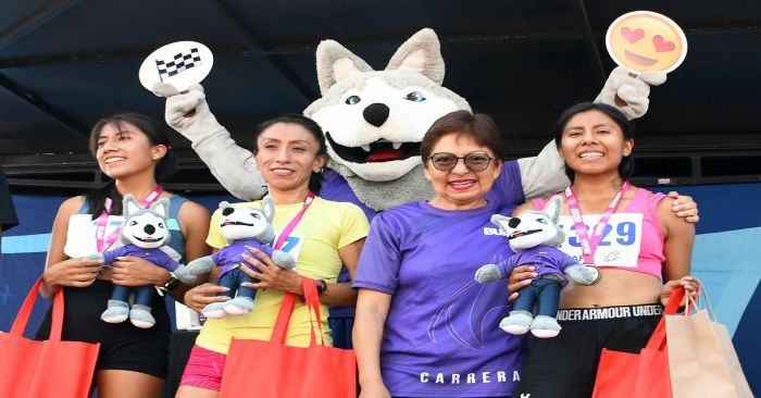 Participaron cientos de universitarios en la Carrera de la Madre Universitaria