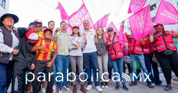 Recorre Pepe Chedraui la Unidad Habitacional San Pedro