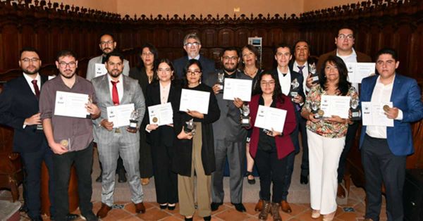 Se entrega Premio a la Mejor Tesis de Posgrado BUAP 2025