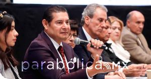 Se protege la labor de las y los periodistas en Puebla, recalca Armenta