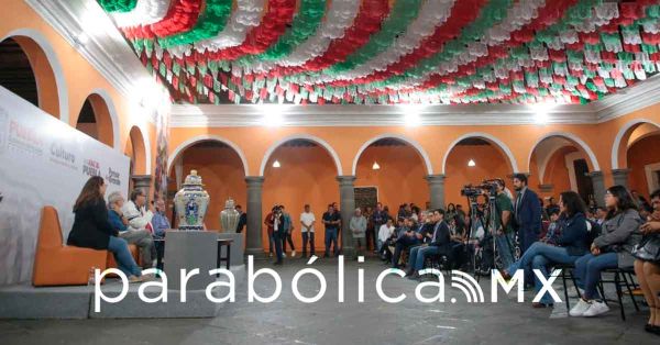 Presenta Paco Ignacio Taibo II en Puebla: 