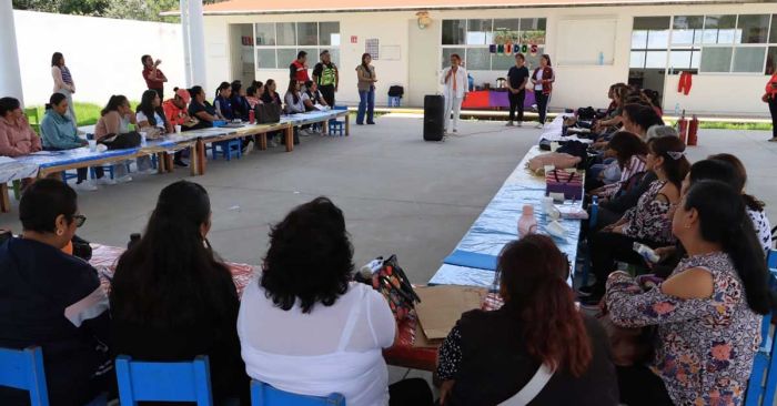 Capacita SMDIF Cuautlancingo en primeros auxilios en CAIC