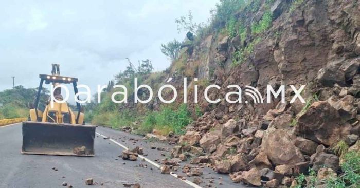 Destaca Sheinbaum despliegue de SICT en 5 estados para liberar carreteras y caminos