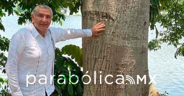 Rompe Ad&aacute;n Augusto el silencio sobre ligas con La Barredora de Tabasco