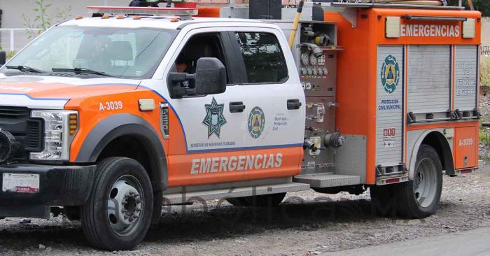 Rescatan a var&oacute;n que cay&oacute; a barranco en Har&aacute;s Los &Aacute;lamos