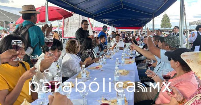 Acuden más de 10 mil personas a la Feria del Tamal y del Atole en San Pedro Cholula