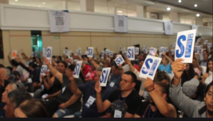 Da voto de confianza Rivera Pérez a Néstor Camarillo