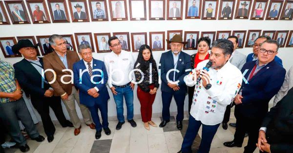 Inaugura Gobierno la Sala de L&iacute;deres Migrantes Poblanos &ldquo;Gilberto Bosques &rdquo; en el CIS