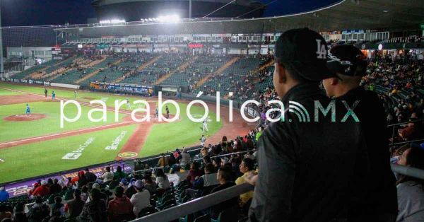 Disfrutan pequeños de Juntas Auxiliares del beisbol con IMDP y Pericos de Puebla
