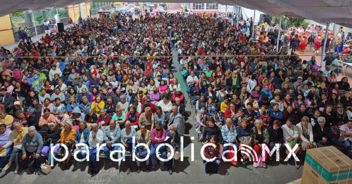 Regalan una tarde de festejos y premios por el Día de las Madres en Cuautlancingo