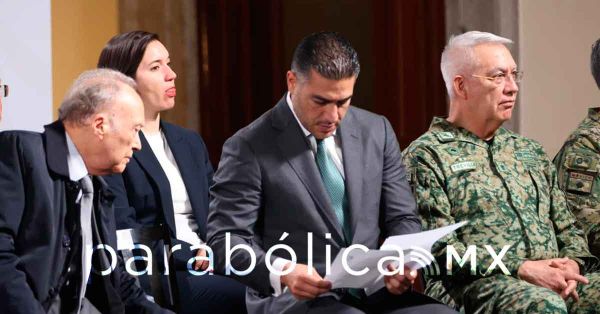 Advierte Monreal posible comparecencia de Harfuch ante diputados