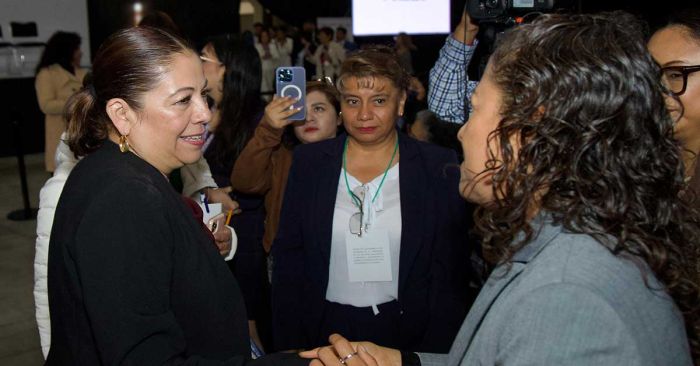 Cuentan maestras y maestros con una aliada en el Congreso: Laura Artemisa