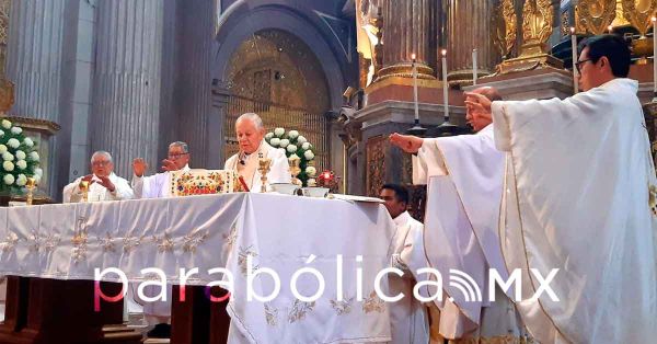Ordena Arquidi&oacute;cesis de Puebla a 10 nuevos di&aacute;conos
