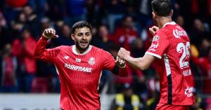 Gana Toluca ante Chivas en últimos minutos