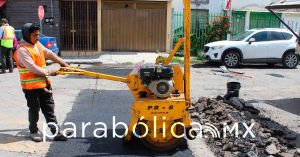 Supervisa Contralor&iacute;a Municipal trabajos de bacheo durante el fin de semana