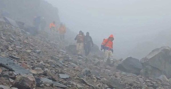 Encuentran a 11 alpinistas desaparecidos en el Citlaltépetl