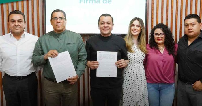 Firma gobierno de Texmelucan convenios para estudiantes del municipio