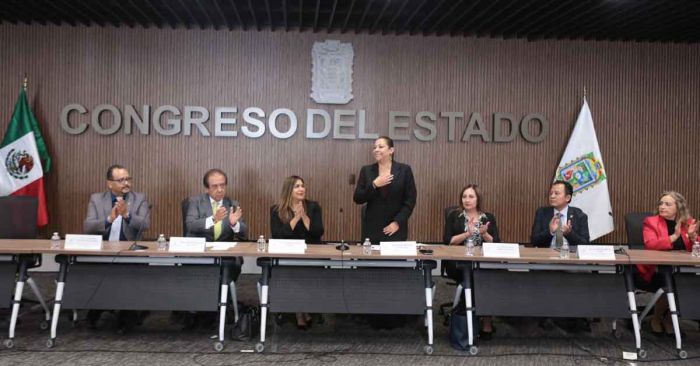 Firman convenio Congreso de Puebla y Asociación Mexicana de Contadores Públicos