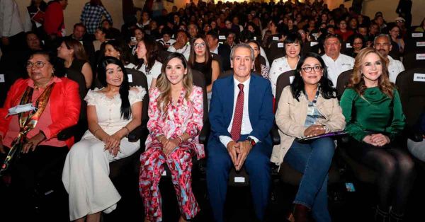 Suman esfuerzos Pepe Chedraui y UNAM por la igualdad