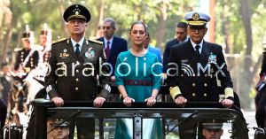 Encabeza Sheinbaum la Marcha de la Lealtad
