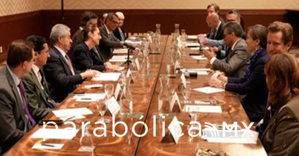 Conversa Sheinbaum con integrantes del Consejo Empresarial de Canad&aacute;