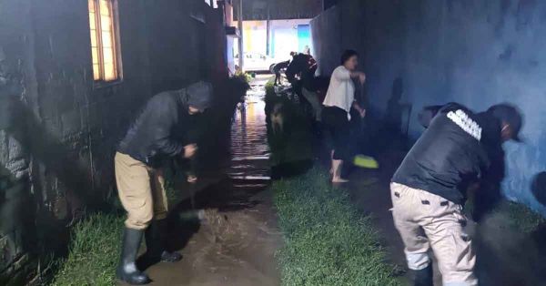 Atiende gobierno de San Pedro Cholula da&ntilde;os por desborde de arroyo en Almoloya