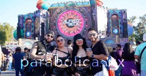 Recibe Dreamfields más de 40 mil asistentes en primer día en Puebla