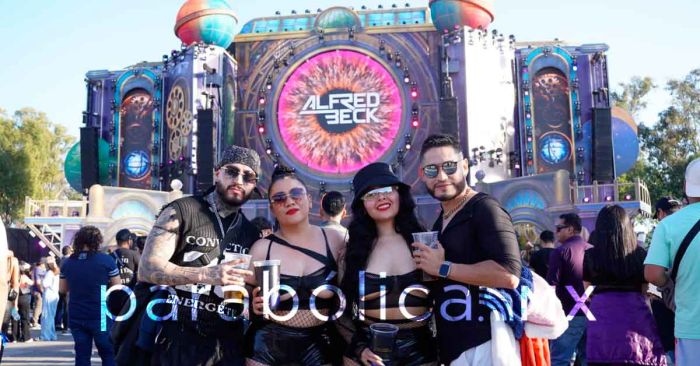 Recibe Dreamfields m&aacute;s de 40 mil asistentes en primer d&iacute;a en Puebla