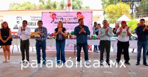 Entregan juguetes en cuatro escuelas primarias y un preescolar de Huejotzingo