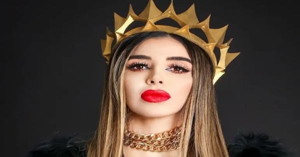 Reaparece Emma Coronel con nuevo look y reabre debate sobre misterioso tatuaje