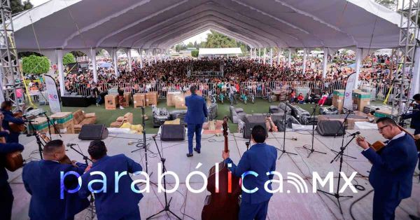 Celebran el Día de las Madres en San Andrés Cholula con Yaguaru y la Rondalla de Saltillo