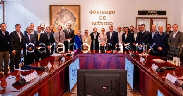 Se reúne Claudia Sheinbaum con integrantes del CCE