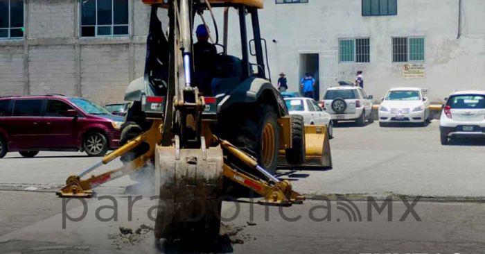 Suspenden servicio de descarga de aguas residuales en Plaza Crystal de Texmelucan