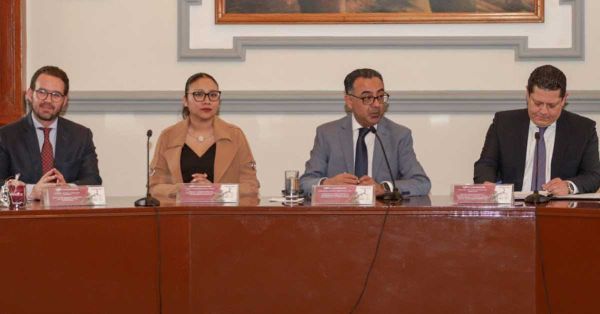 Fortalece Gobierno de la Ciudad compromiso con la legalidad y el servicio público