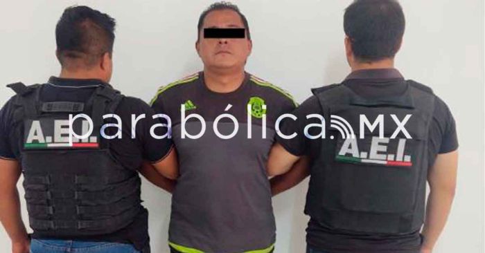 Detienen por violencia familiar al padre del menor que huyó del Mercado Independencia