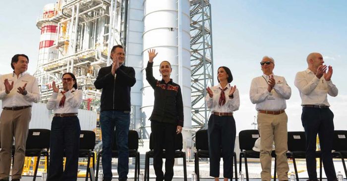 Inaugura Sheinbaum central ciclo combinado El Sauz II "Josefa Ortiz T&eacute;llez Gir&oacute;n de CFE