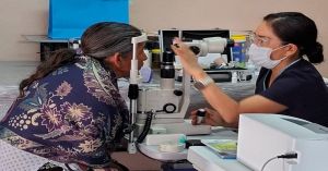 Ofrece Centro Oftalmol&oacute;gico Cuba Visi&oacute;n atenci&oacute;n gratuita en Ahuatempan
