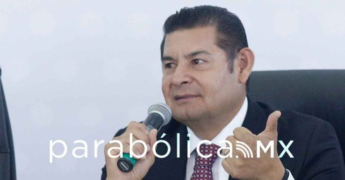 Llama Armenta a evitar uso de logos y colores gubernamentales en despensas