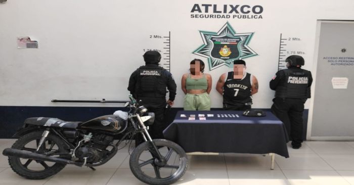 Detienen a pareja que intercambiaba droga en Atlixco