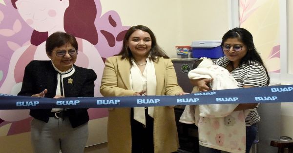 Inaugura la BUAP el lactario número 11 en la Facultad de Filosofía y Letras