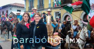Conmemoran la Independencia en Zacatlán con cabalgata y carrera