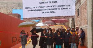 Agradecen vecinos de Zacatlán la rehabilitación de la calle La Cañada