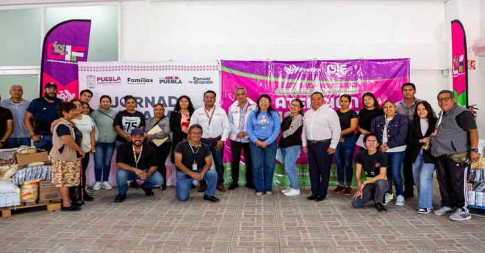 Entrega DIF Puebla Capital apoyos del programa &ldquo;Desayunos Calientes&rdquo;