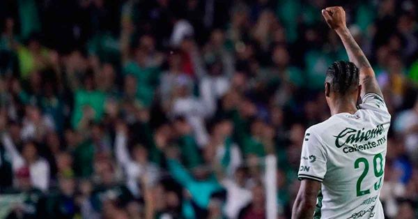 Sigue racha de James: Le&oacute;n vence a Chivas