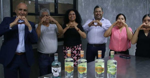 Llegar&aacute; mezcal Chicotona a NY gracias a la marca Puebla Cinco de Mayo