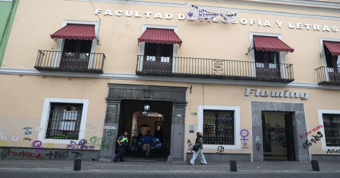 Regresan a clases presenciales en la Facultad de Filosofía y Letras de la BUAP