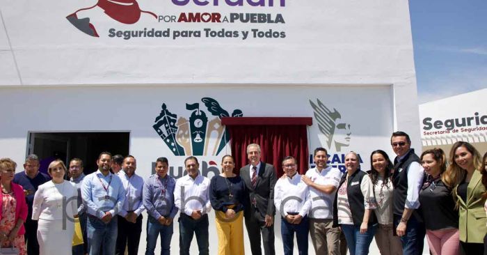 Participa Laura Artemisa en inauguración de Casa Carmen Serdán en Puebla