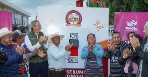 Entrega Pepe Chedraui modernizaci&oacute;n de luminarias en colonias clave