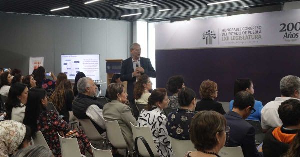 Organiza Celia Bonaga Foro sobre Procuraci&oacute;n de Fondos