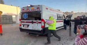 Reportan estable a mujer da a luz en ba&ntilde;os de la Terminal de Autobuses Puebla-Cholula